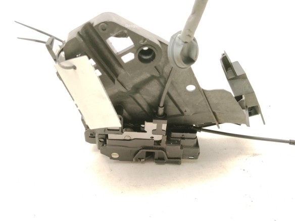 31440398 CERRADURA PUERTA LAT TRA DER VOLVO V40 Fastback (525, 526)|Desguaces La Cabaña