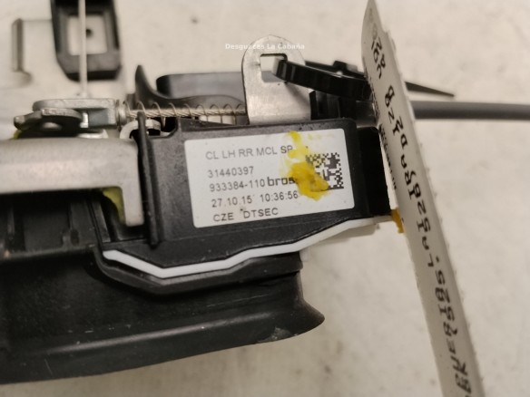31440395 CERRADURA PUERTA LAT TRA IZQ VOLVO V40 Fastback (525, 526)|Desguaces La Cabaña