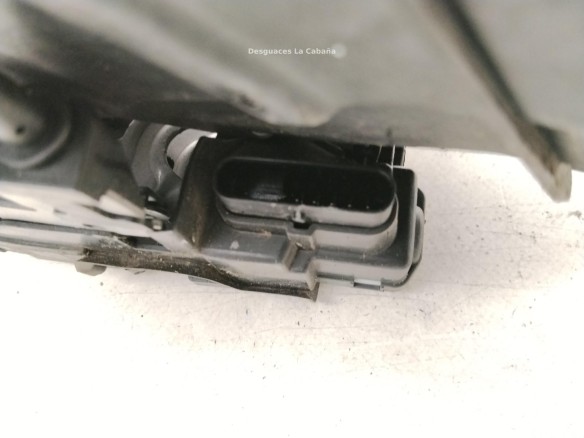31440398 CERRADURA PUERTA LAT TRA DER VOLVO V40 Fastback (525, 526)|Desguaces La Cabaña
