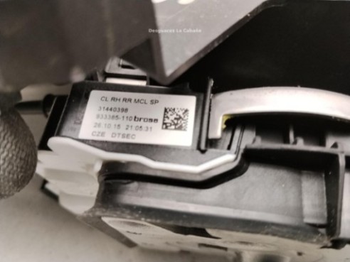 31440398 CERRADURA PUERTA LAT TRA DER VOLVO V40 Fastback (525, 526)|Desguaces La Cabaña