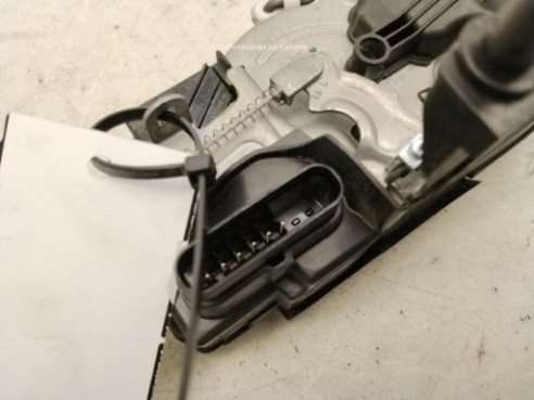 31440389 CERRADURA PUERTA LAT DEL IZQ VOLVO V40 Fastback (525, 526)|Desguaces La Cabaña