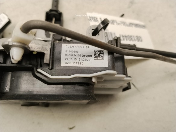 31440389 CERRADURA PUERTA LAT DEL IZQ VOLVO V40 Fastback (525, 526)|Desguaces La Cabaña