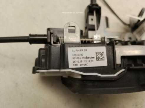 31440390 CERRADURA PUERTA LAT DEL DER VOLVO V40 Fastback (525, 526)|Desguaces La Cabaña