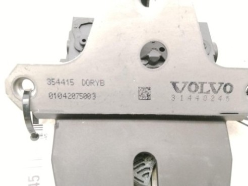 31440245 CERRADURA PORTON / TAPA MALETA VOLVO V40 Fastback (525, 526)|Desguaces La Cabaña