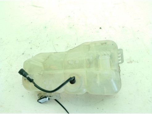 31338764 BOTE EXPANSOR VOLVO V40 Fastback (525, 526)|Desguaces La Cabaña