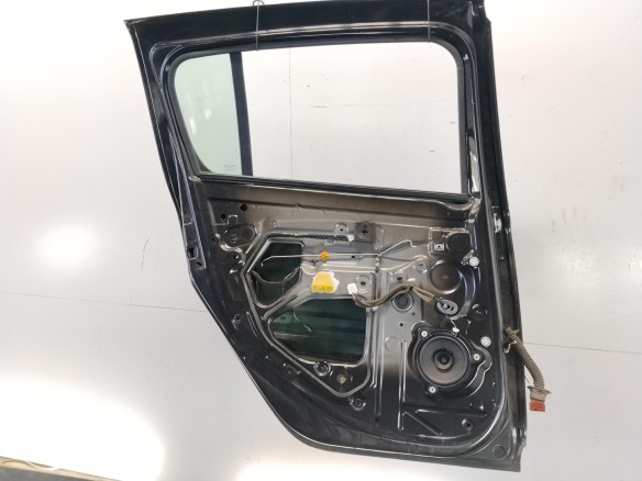 821017625R PUERTA LAT TRA IZQ DACIA SANDERO II|Desguaces La Cabaña