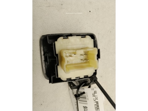 254116484R MANDO ELEVALUNAS PUERTA LAT DEL IZQ DACIA SANDERO II|Desguaces La Cabaña