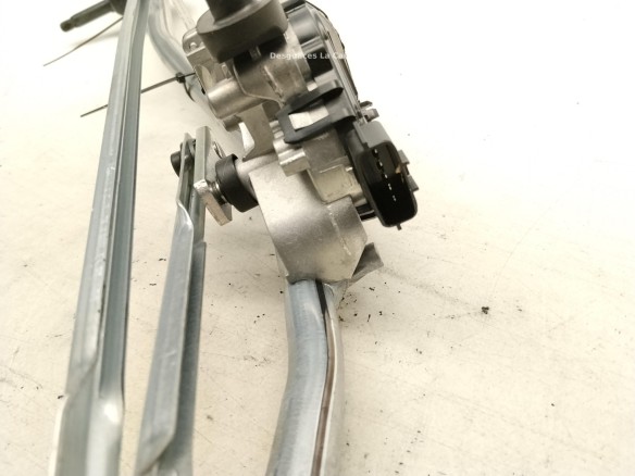 288009286R MOTOR LIMPIAPARABRISAS DEL DACIA SANDERO II|Desguaces La Cabaña