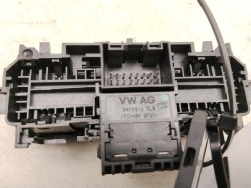   INTERRUPTOR FRENO MANO ELECTRICO CUPRA FORMENTOR (KM7)|Desguaces La Cabaña