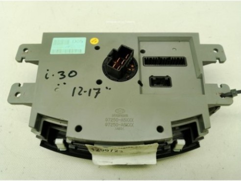 97250A6041GU MANDO CLIMA HYUNDAI i30 (GD)|Desguaces La Cabaña