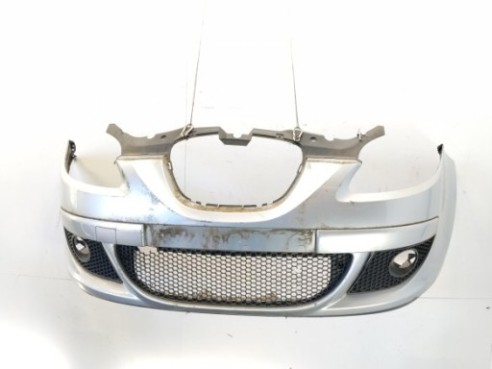 5P0807217M GRU PARAGOLPES DEL SEAT ALTEA (5P1)|Desguaces La Cabaña