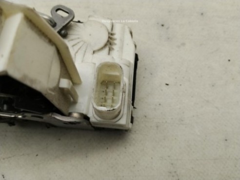 A9067301335 CERRADURA PUERTA LAT TRA DER MERCEDES BENZ SPRINTER 3,5-t Furgón (906)|Desguaces La Cabaña