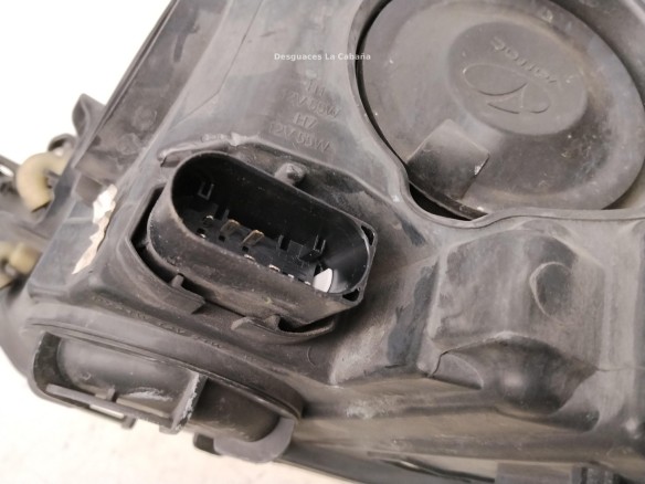   FARO DERECHO FORD FOCUS III|Desguaces La Cabaña