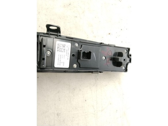 2029540 MANDO ELEVALUNAS PUERTA LAT DEL IZQ FORD FOCUS III|Desguaces La Cabaña