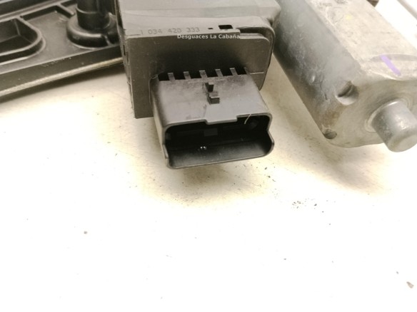 9840180780 ELEVALUNAS PUERTA LAT DEL DER OPEL GRANDLAND X (A18)|Desguaces La Cabaña