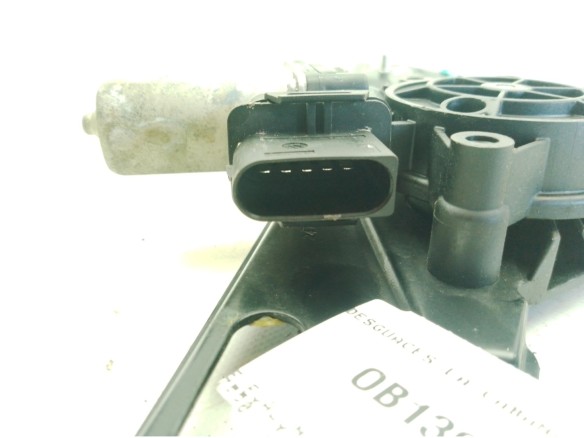 51337281882 ELEVALUNAS PUERTA LAT DEL DER BMW 1 (F20)|Desguaces La Cabaña