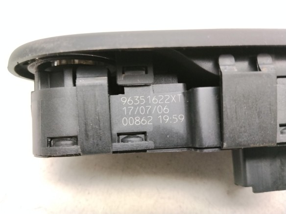6554E4 MANDO ELEVALUNAS PUERTA LAT DEL IZQ PEUGEOT 307 (3A/C)|Desguaces La Cabaña