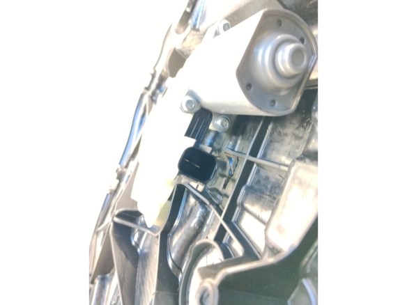 2500833 ELEVALUNAS PUERTA LAT TRA IZQ FORD FOCUS IV (HN)|Desguaces La Cabaña