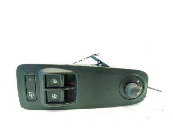   MANDO ELEVALUNAS PUERTA LAT DEL IZQ CITROEN JUMPER Furgón|Desguaces La Cabaña