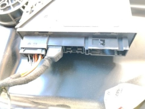 7L0837461F ELEVALUNAS PUERTA LAT DEL IZQ VW TOUAREG (7LA, 7L6, 7L7)|Desguaces La Cabaña