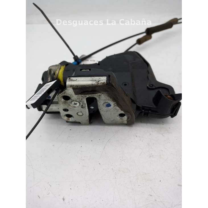 CERRADURA PUERTA LAT DEL IZQ TOYOTA AVENSIS Ranchera familiar (_T27_) |Desguaces La Cabaña