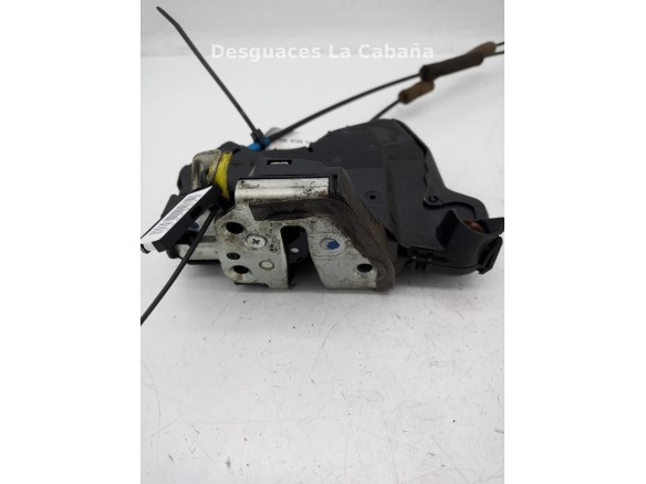 CERRADURA PUERTA LAT DEL IZQ TOYOTA AVENSIS Ranchera familiar (_T27_) |Desguaces La Cabaña