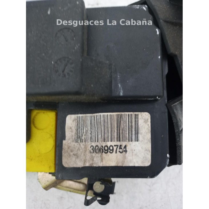 CERRADURA PUERTA LAT TRA IZQ VOLVO XC90 I (275) |Desguaces La Cabaña