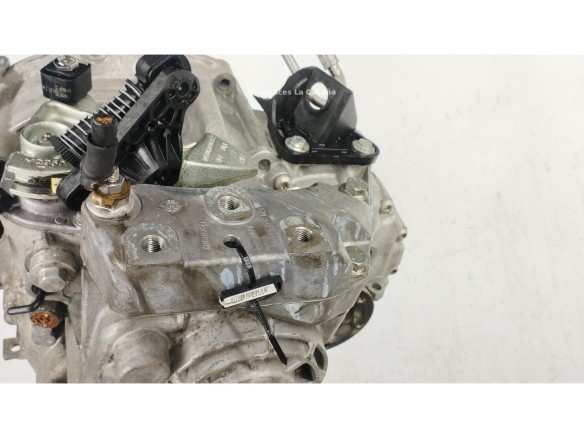 KXX CAJA CAMBIOS VW PASSAT (3C2)|Desguaces La Cabaña
