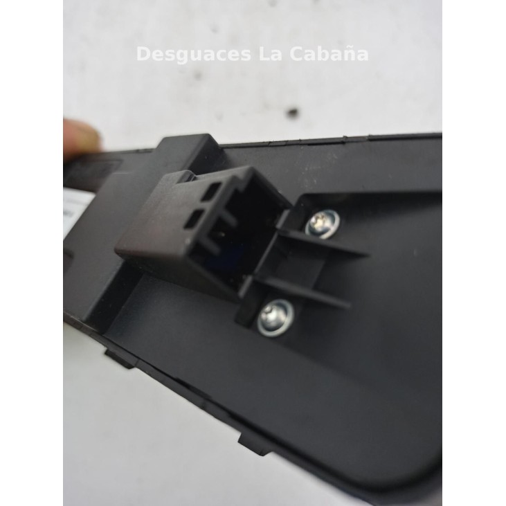 03454250 MANDO ELEVALUNAS PUERTA LAT DEL IZQ LAND ROVER FREELANDER 2 (L359) |Desguaces La Cabaña