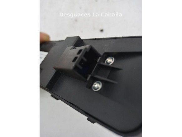 03454250 MANDO ELEVALUNAS PUERTA LAT DEL IZQ LAND ROVER FREELANDER 2 (L359) |Desguaces La Cabaña