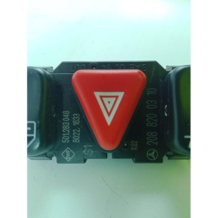 SinValor INTERRUPTOR WARNING MERCEDES BENZ CLK (C208) |Desguaces La Cabaña