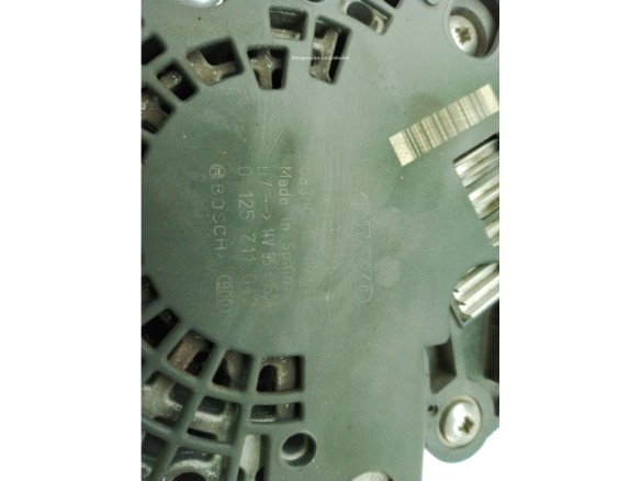 0125711042 ALTERNADOR VOLVO V40 Fastback (525, 526)|Desguaces La Cabaña