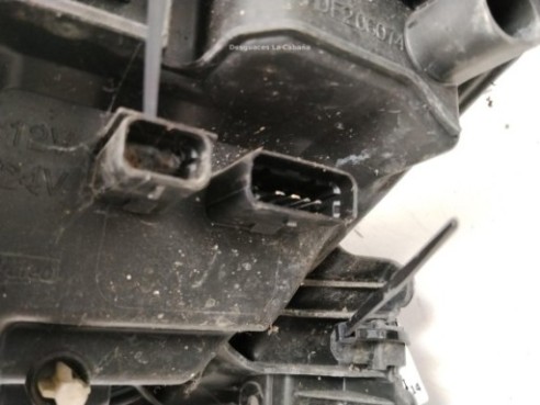 260100038R FARO DERECHO RENAULT LAGUNA III (BT0/1)|Desguaces La Cabaña