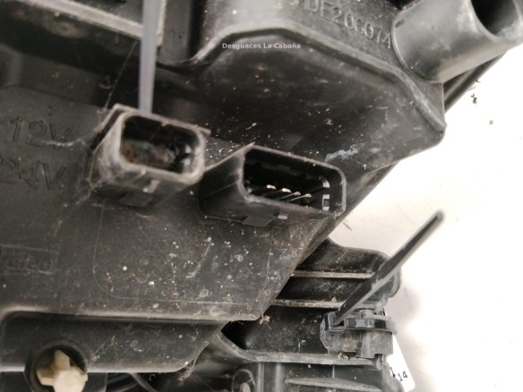 260100038R FARO DERECHO RENAULT LAGUNA III (BT0/1)|Desguaces La Cabaña