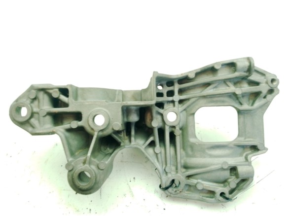   SOPORTE ALTERNADOR DACIA SANDERO II|Desguaces La Cabaña