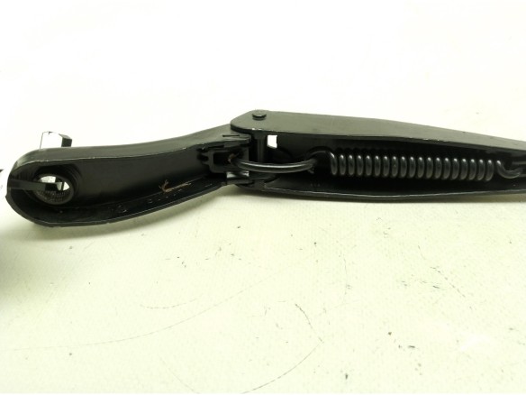 BRAZO LIMPIAPARABRISAS DEL IZQ PEUGEOT PARTNER Furgón|Desguaces La Cabaña