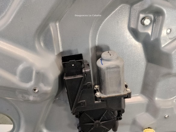  ELEVALUNAS PUERTA LAT DEL IZQ NISSAN PRIMERA Hatchback (P12)|Desguaces La Cabaña