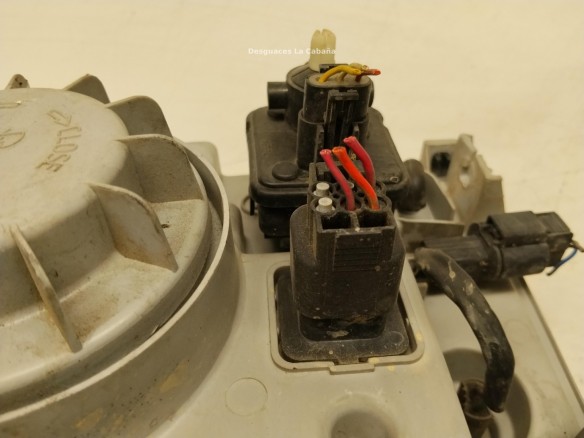   FARO DERECHO HYUNDAI GALLOPER II (JK-01)|Desguaces La Cabaña