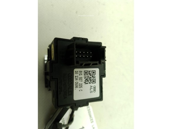 8V1927225C INTERRUPTOR FRENO MANO ELECTRICO AUDI A3 Sportback (8VA, 8VF)|Desguaces La Cabaña