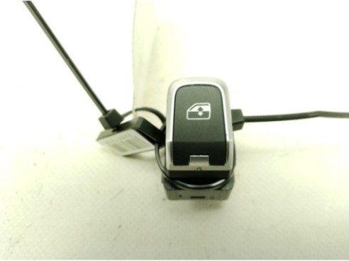 MANDO ELEVALUNAS PUERTA LAT TRA DER AUDI A3 Sportback (8VA, 8VF)|Desguaces La Cabaña