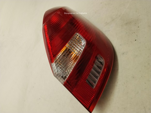   PILOTO TRA DER EXT SKODA FABIA II (542)|Desguaces La Cabaña