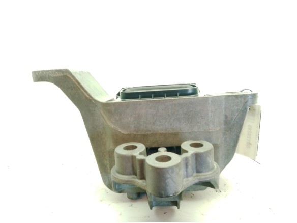   SOPORTE MOTOR DER FORD FOCUS IV (HN)|Desguaces La Cabaña