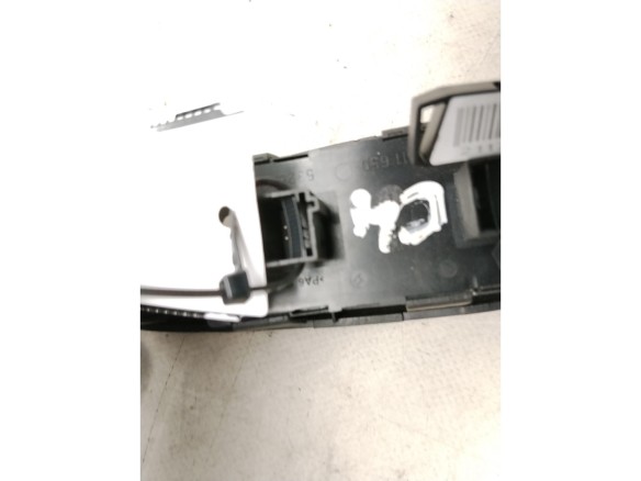  96639382ZD MANDO ELEVALUNAS PUERTA LAT DEL IZQ CITROEN C4 Picasso I Limusina (UD_)|Desguaces La Cabaña