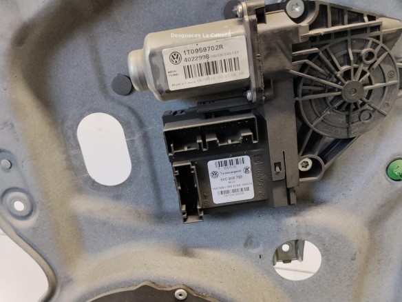 ELEVALUNAS PUERTA LAT DEL DER VW CADDY III Furgón (2KA, 2KH, 2CA, 2CH)|Desguaces La Cabaña