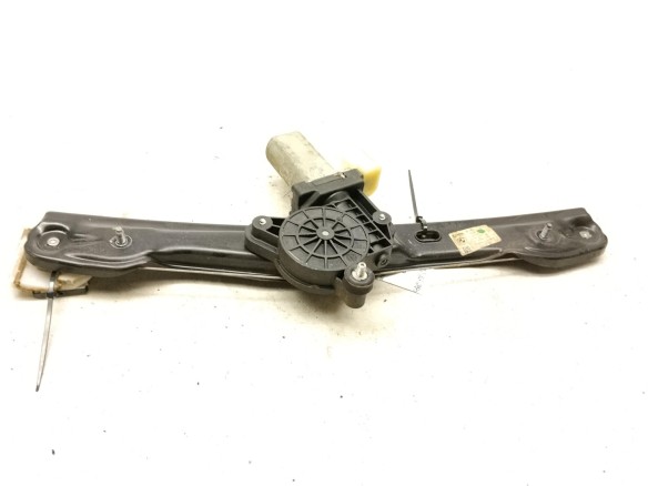 51357281884 ELEVALUNAS PUERTA LAT TRA DER BMW 1 (F20)|Desguaces La Cabaña