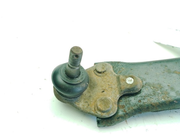 545003037R BRAZO SUSPENSION DEL DER INF TOYOTA AVENSIS (_T25_)|Desguaces La Cabaña