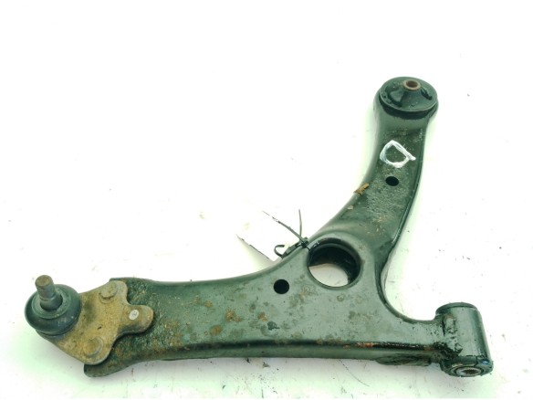 545003037R BRAZO SUSPENSION DEL DER INF TOYOTA AVENSIS (_T25_)|Desguaces La Cabaña