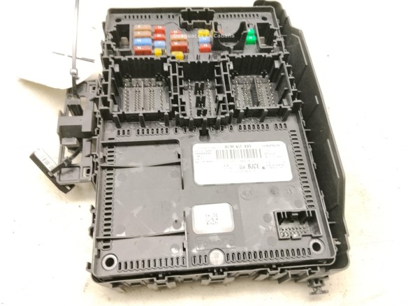 2544969 CAJA FUSIBLES INTERIOR (BSI) FORD FOCUS IV (HN)|Desguaces La Cabaña