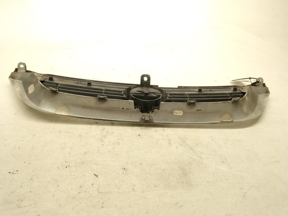 90540318 REJILLA / CALANDRA OPEL VECTRA B (J96)|Desguaces La Cabaña