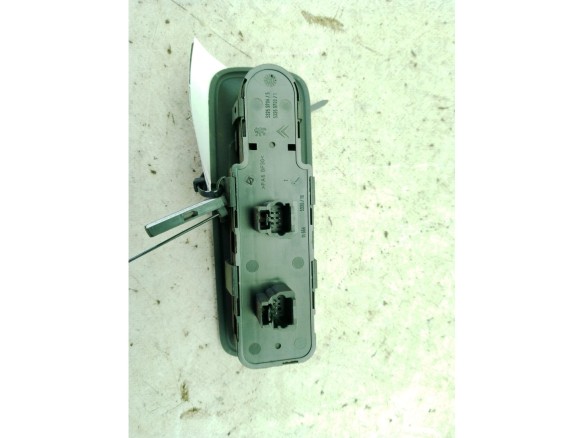 14957520XT MANDO ELEVALUNAS PUERTA LAT DEL IZQ FIAT ULYSSE (179_)|Desguaces La Cabaña